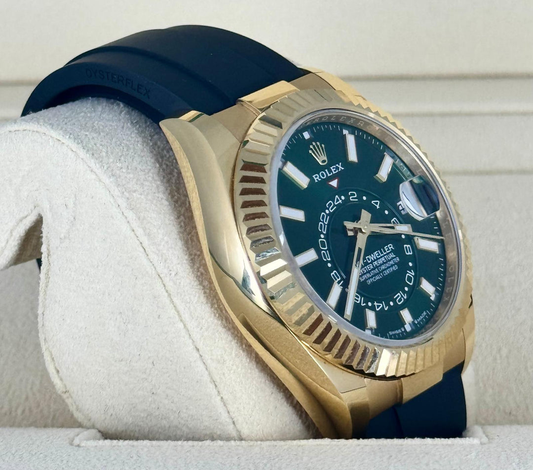 Rolex Sky-Dweller 2025 Full Set 99% New Green Dial