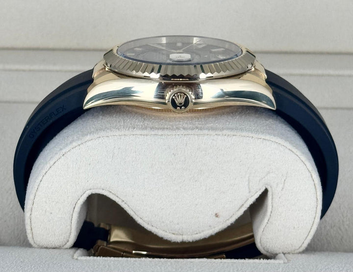 Rolex Sky-Dweller 2025 Full Set 99% New Green Dial