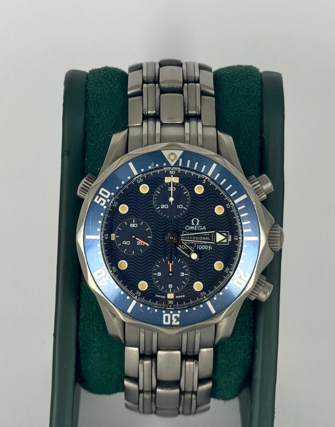 Omega Seamaster Diver 300 M Very Good Condition with original papers