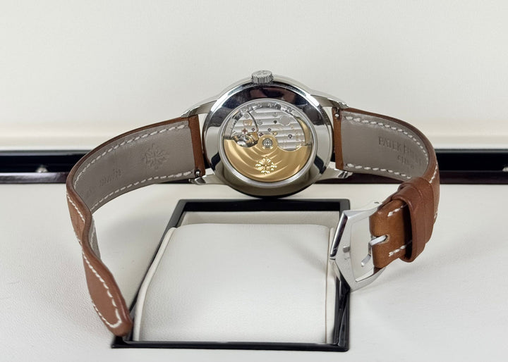 Patek Philippe Calatrava Weekly Calendar Unworn 2024 full set