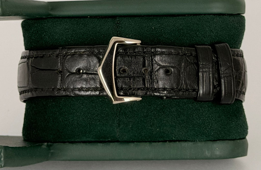 Patek Philippe Annual Calendar, 2008, 18K Weißgold, Box und Papiere, blaue Anzeigen