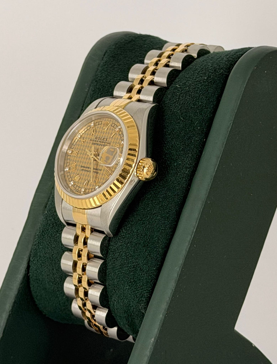 Rolex Lady-Datejust Full Set Like New Speical Diamonds Dial