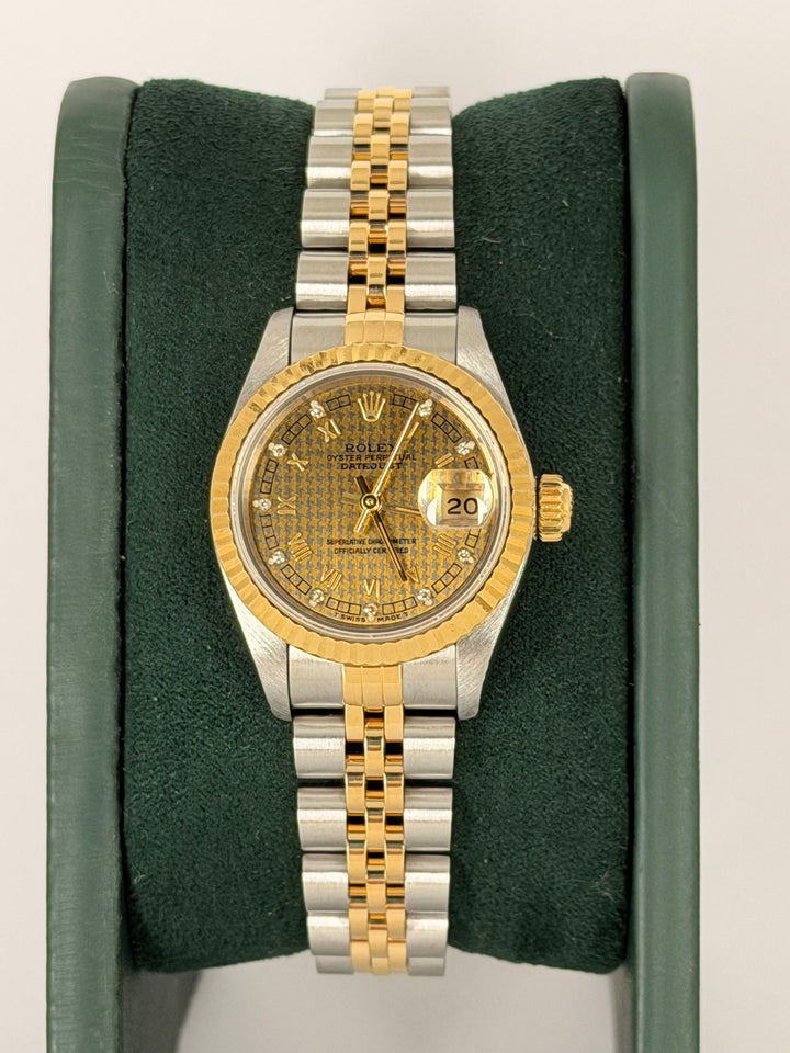 Rolex Lady-Datejust Full Set Like New Speical Diamonds Dial