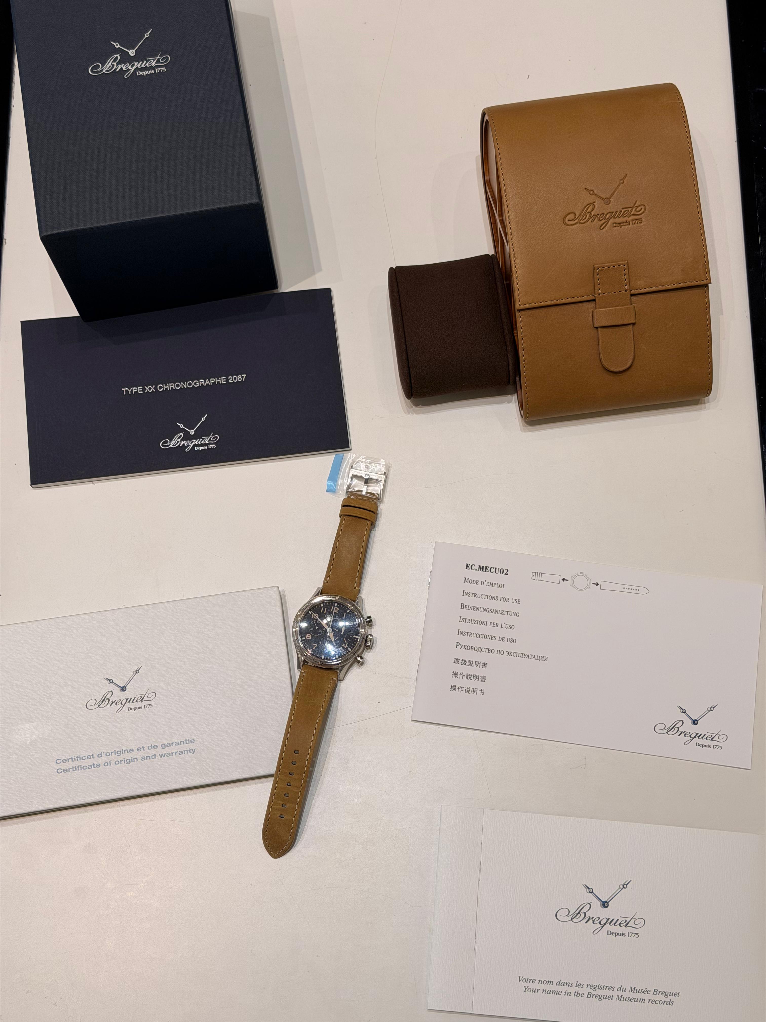Breguet Type XX - XXI - XXII Chronograph Automatik 42 mm, Full Set, neu und ungetragen!
