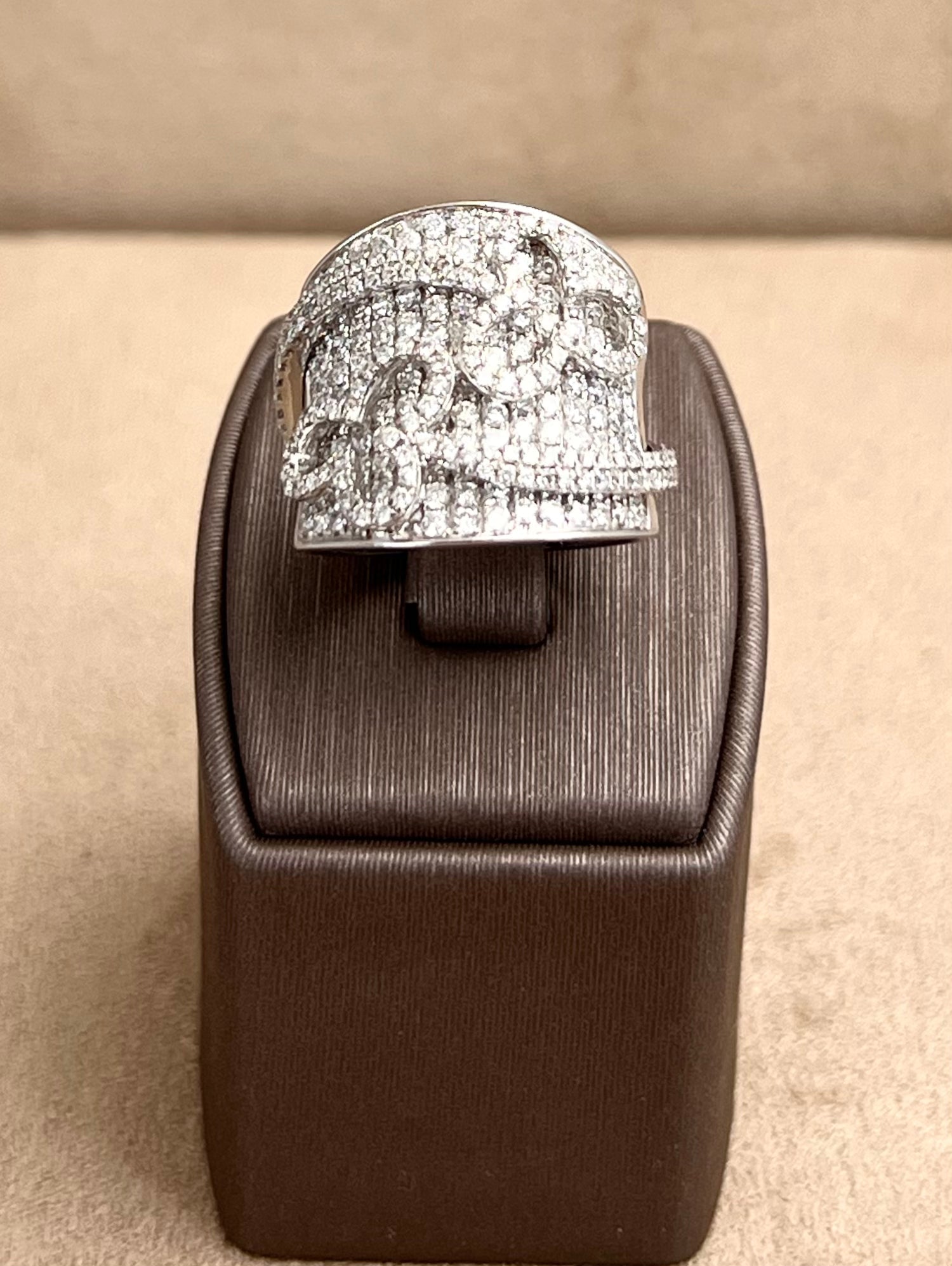 Blumen Pavé-Diamantring