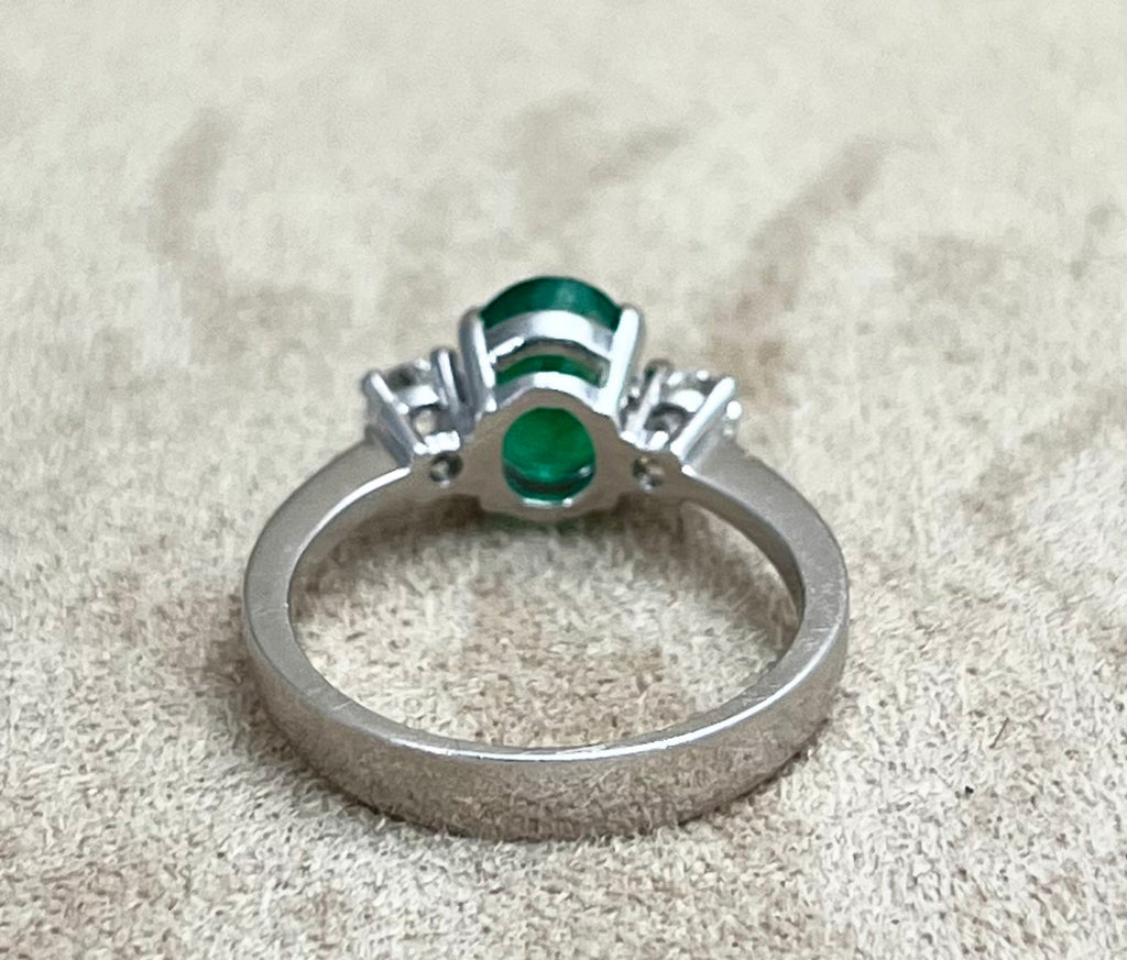 Smaragd-Diamantring