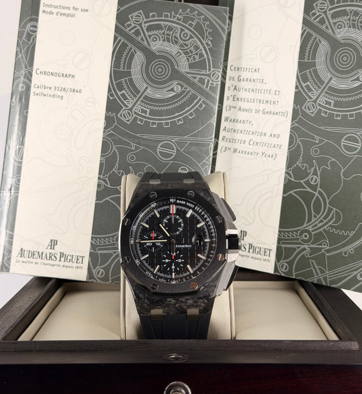 Audemars Piguet Royal Oak Offshore Chronograph Carbon Like new Full set+ AP SERVICE Mint Condition under manufacture warnnt