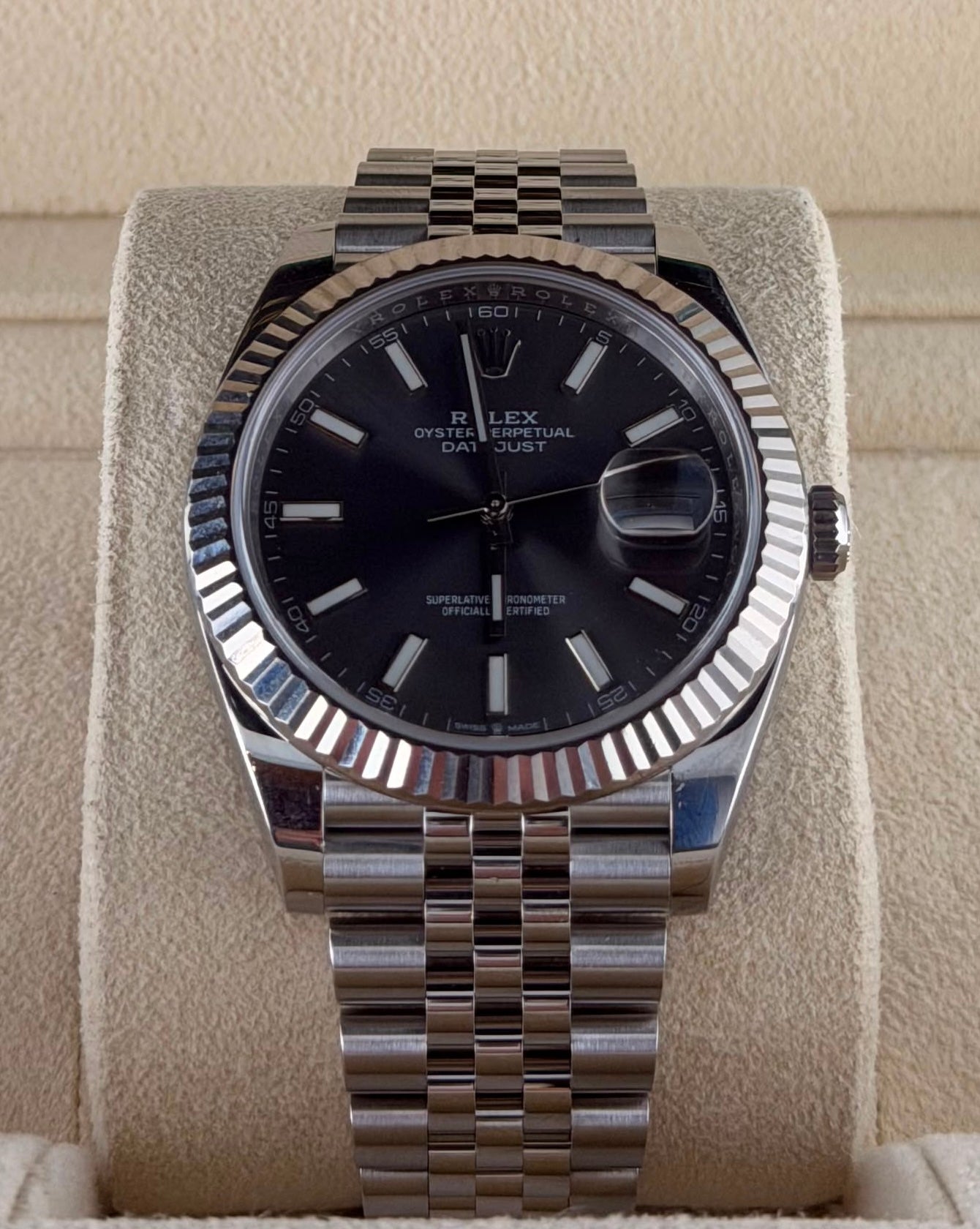 Rolex Datejust 41 mm, Rhodium, am Jubilee-Armband, Komplettset