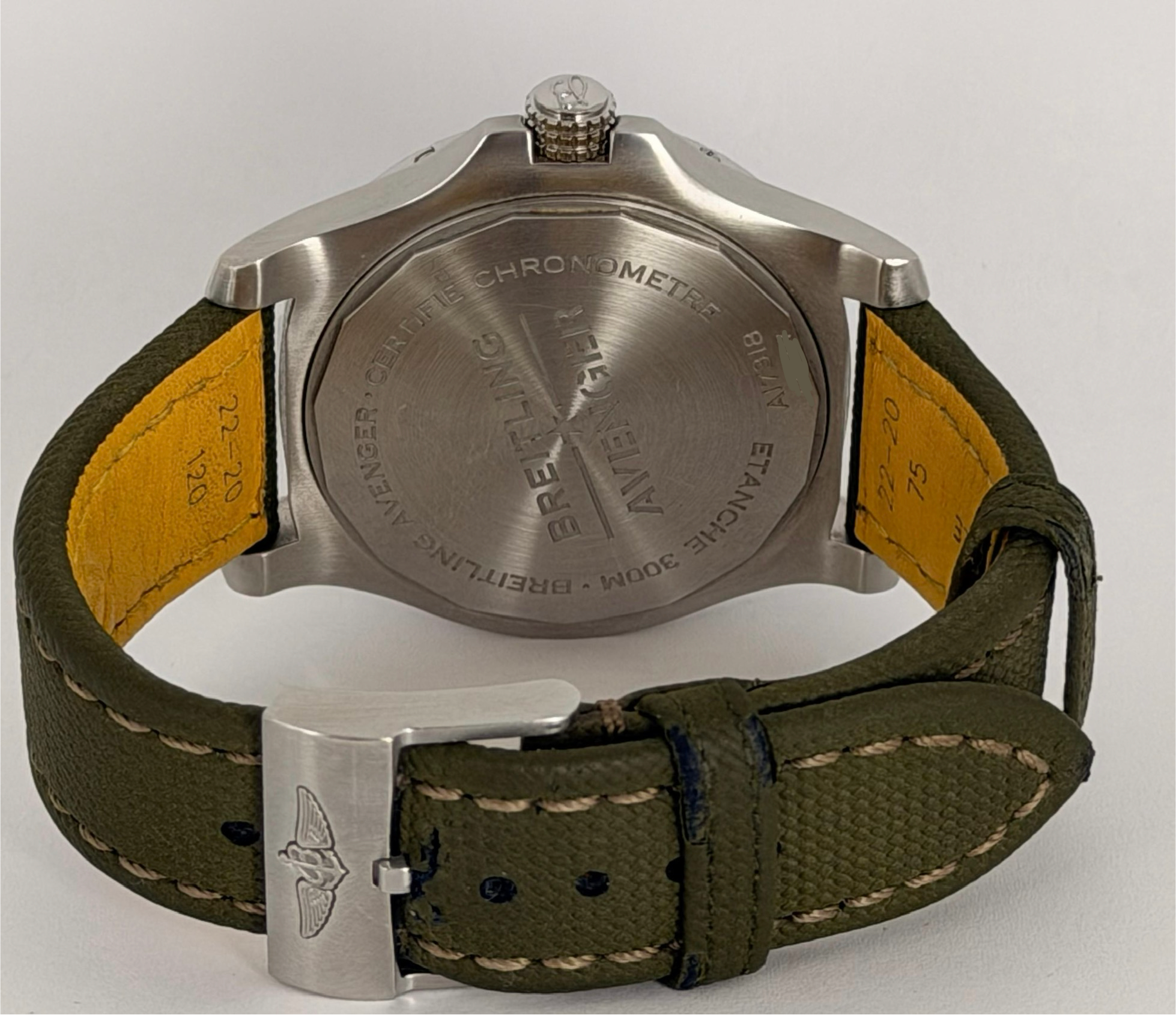Breitling Avenger Automatik, Full Set, neuwertiger Zustand
