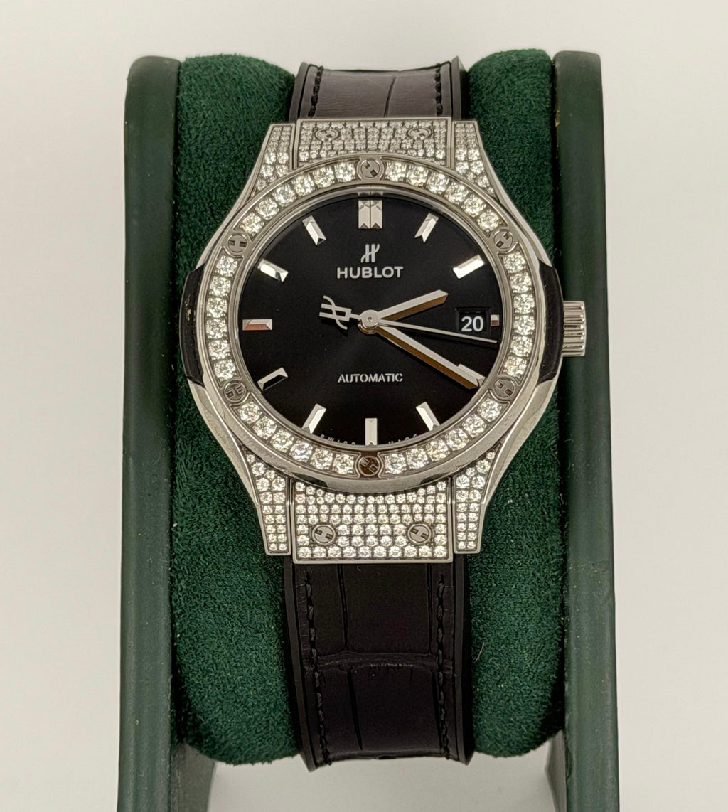 Hublot Classic Fusion Werksdiamanten, 99 % neuwertiger Zustand