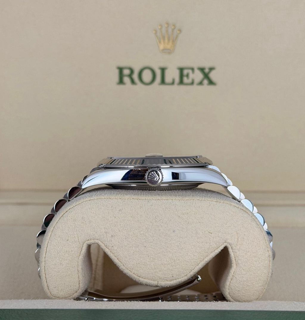 Rolex Datejust 41 Blaues Zifferblat mit Diamanten Bj 2020 Wie Neu Box und Pap