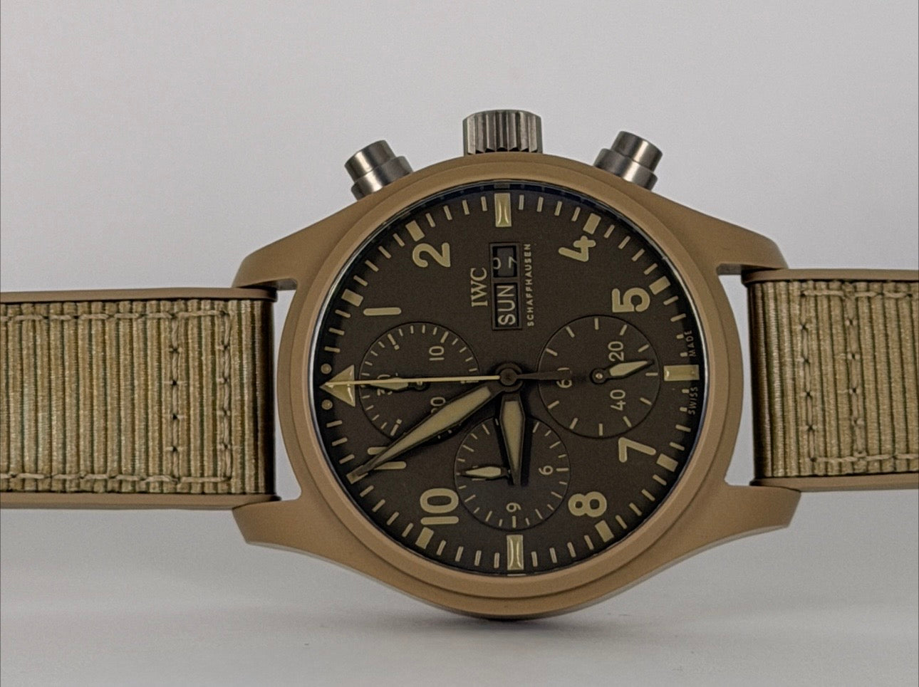 IWC Pilot Chronograph Top Gun 41 Top Gun Mojave Desert Uhr Chronograph 2024 wie neu, Full Set, Zustand neuwertig
