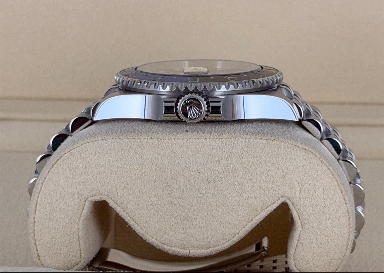 Rolex GMT-Master II Batgirl 2023, wie neu