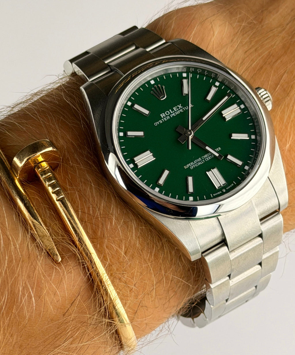 Rolex Oyster Perpetual Grün 2024 Full Set in neuwertigem Zustand