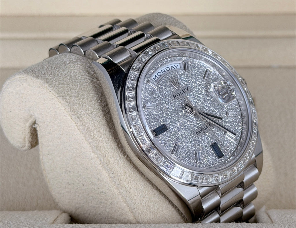 Rolex Day-Date 40 Werksseitige Diamanten, Platin, 2023, wie neu, UNPOLIERT!