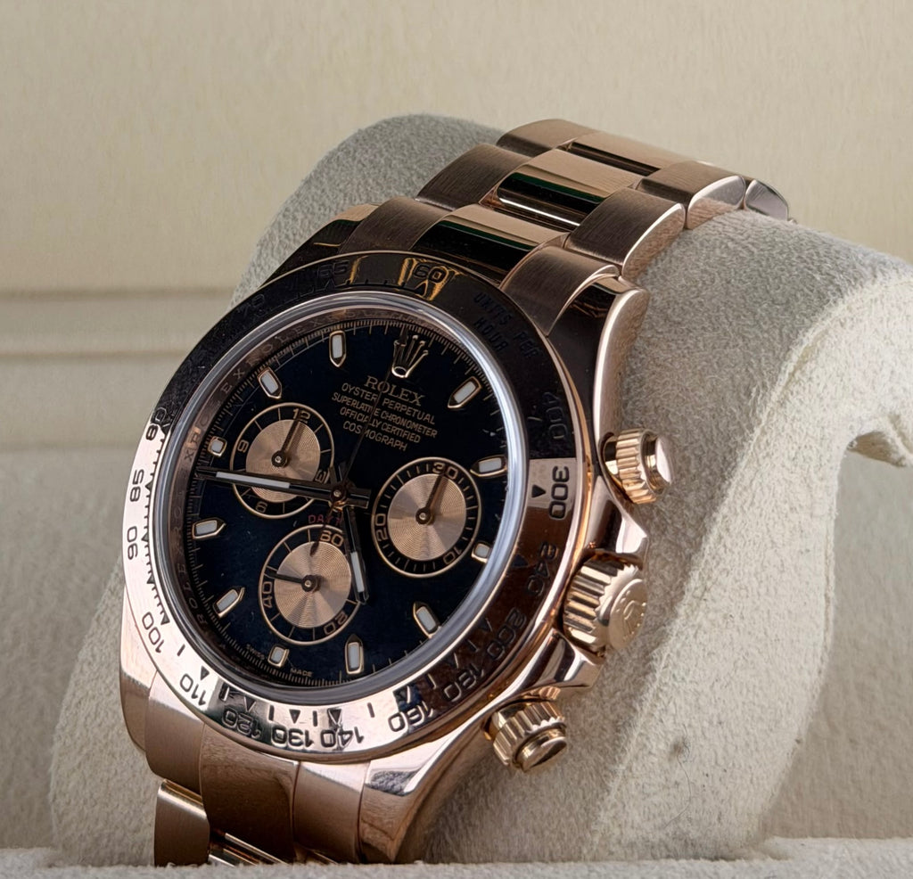 Rolex Daytona, 18 Karat Roségold, schwarzes Zifferblatt, neuwertig