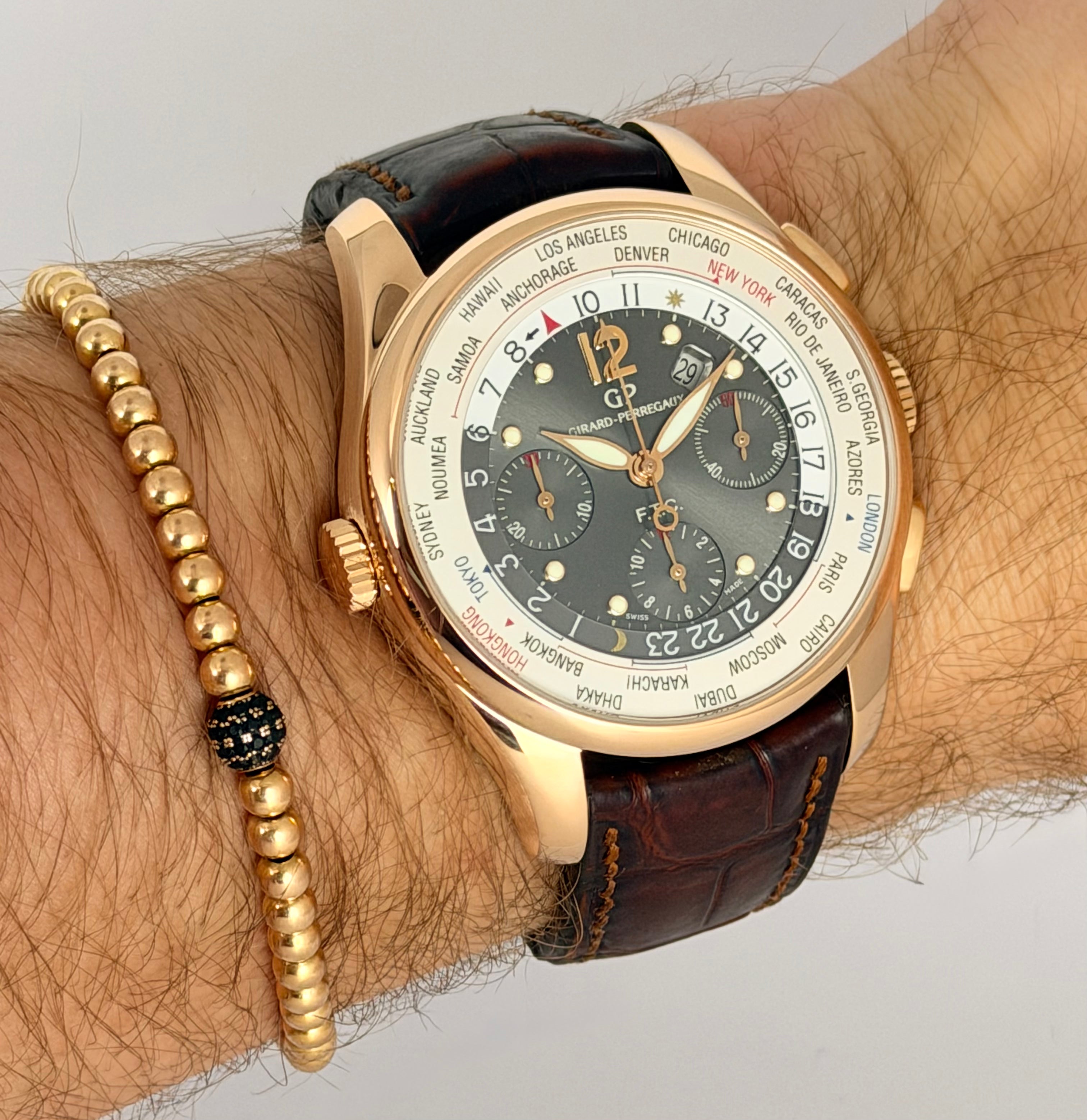 Girard-Perregaux WW.TC Chronograph, Box und Papiere, neuwertiger Zustand