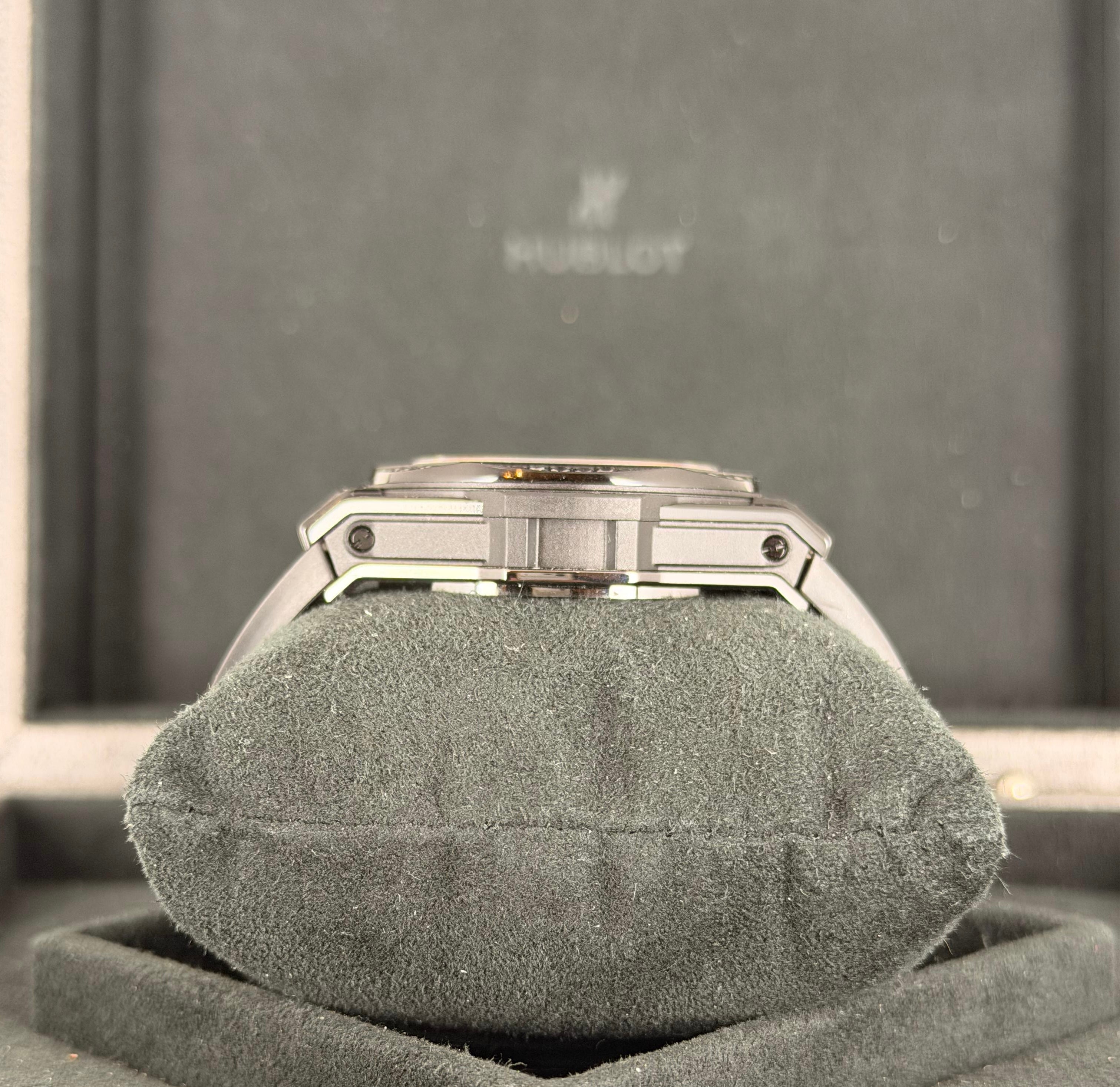 Hublot Big Bang Sang Bleu All Black Big Pavé Full Set wie neu mit werkseitigen Diamanten, SET, selten