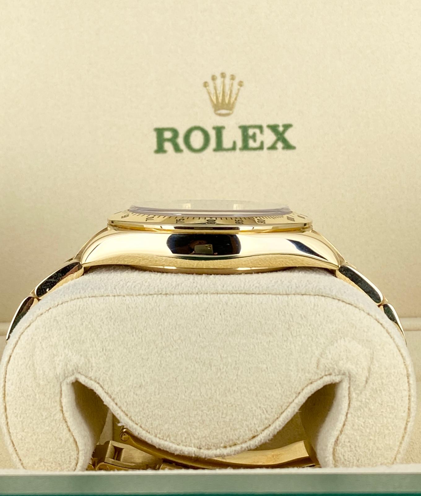 Rolex Cosmograph Daytona, mit Box und Papieren
