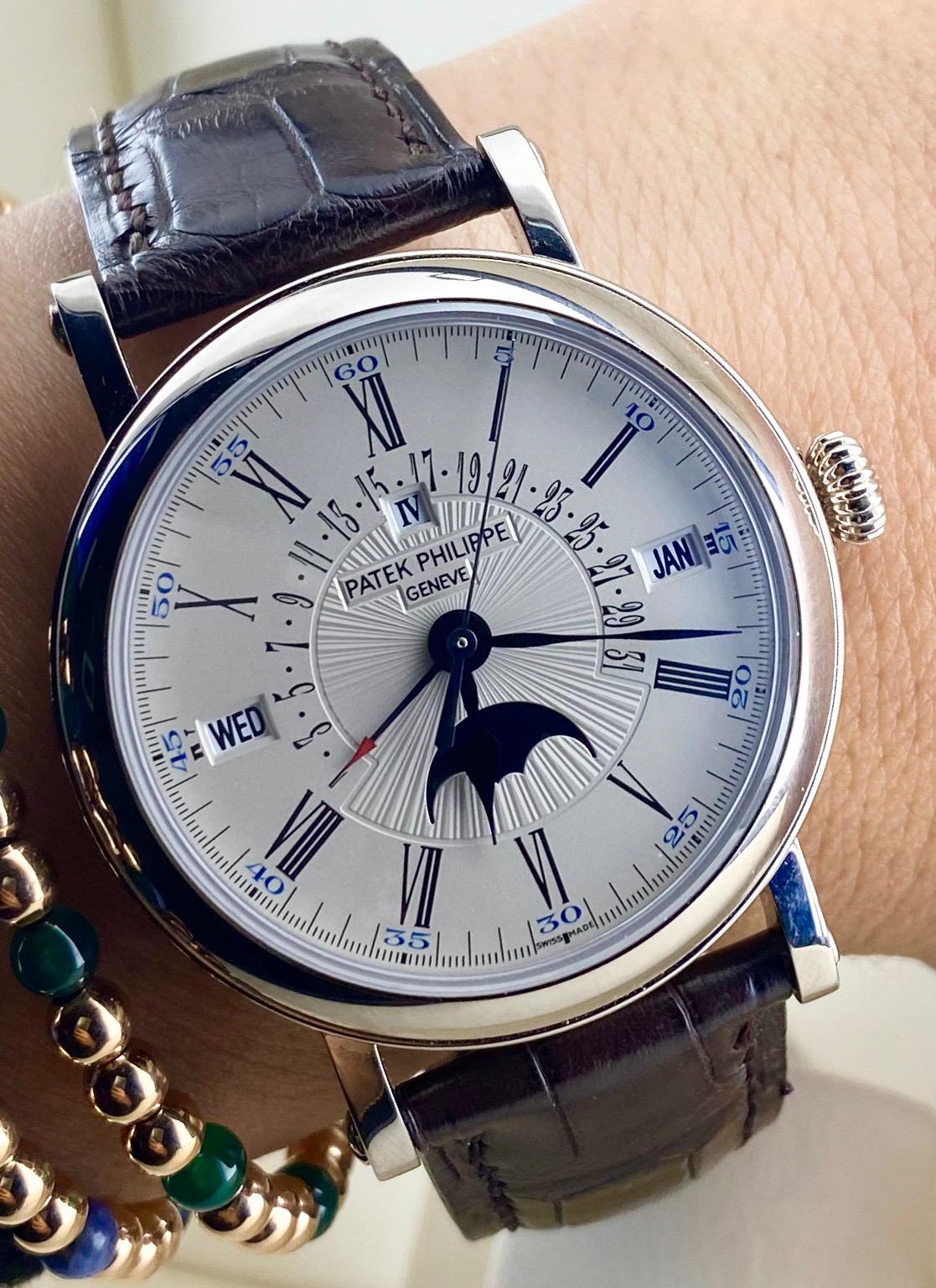 Patek Philippe Annual Calendar Mondphase, Weißgold