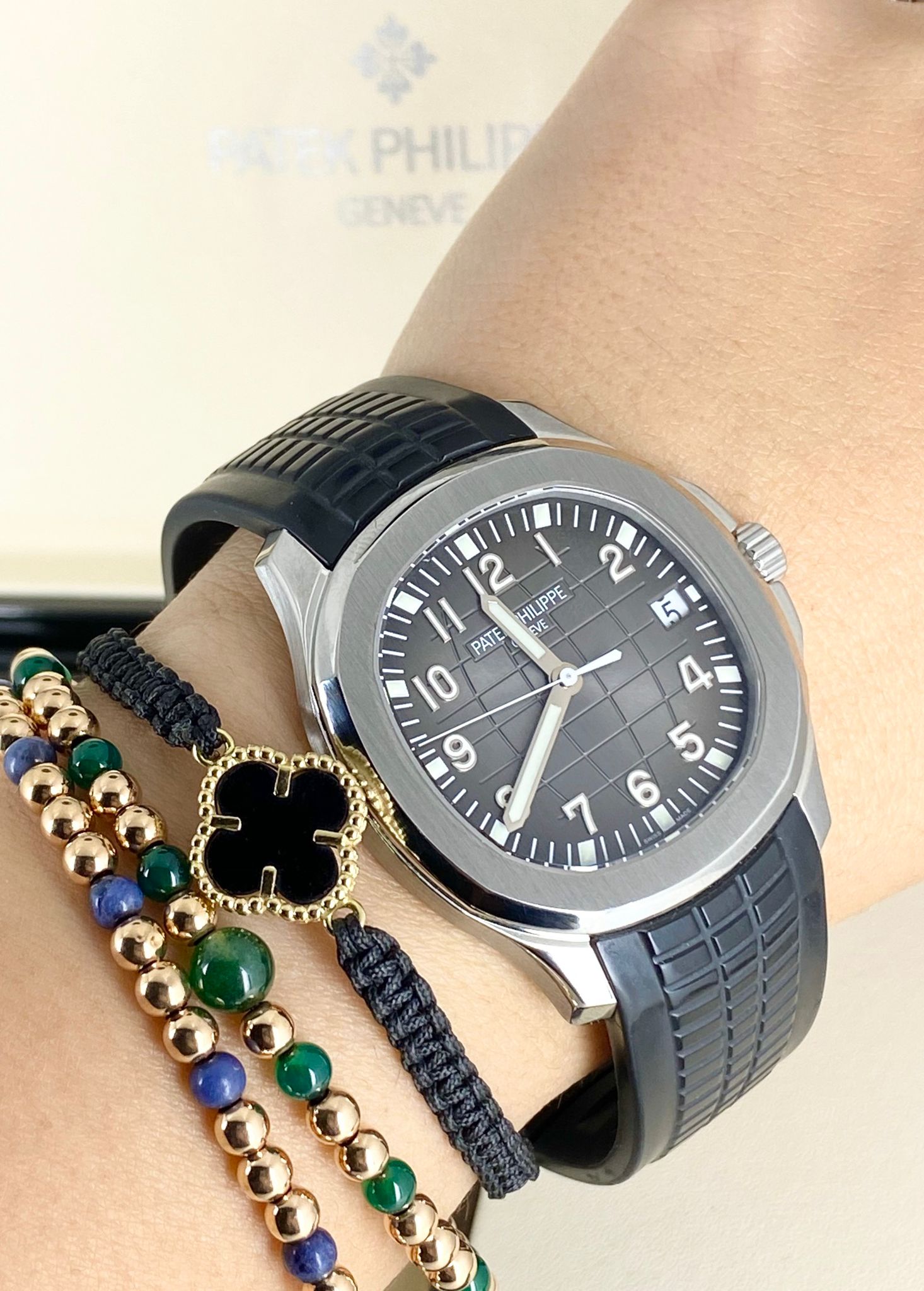 Patek Philippe Aquanaut, Komplettset, 2014, Schwarzes Zifferblatt, Kautschukarmband