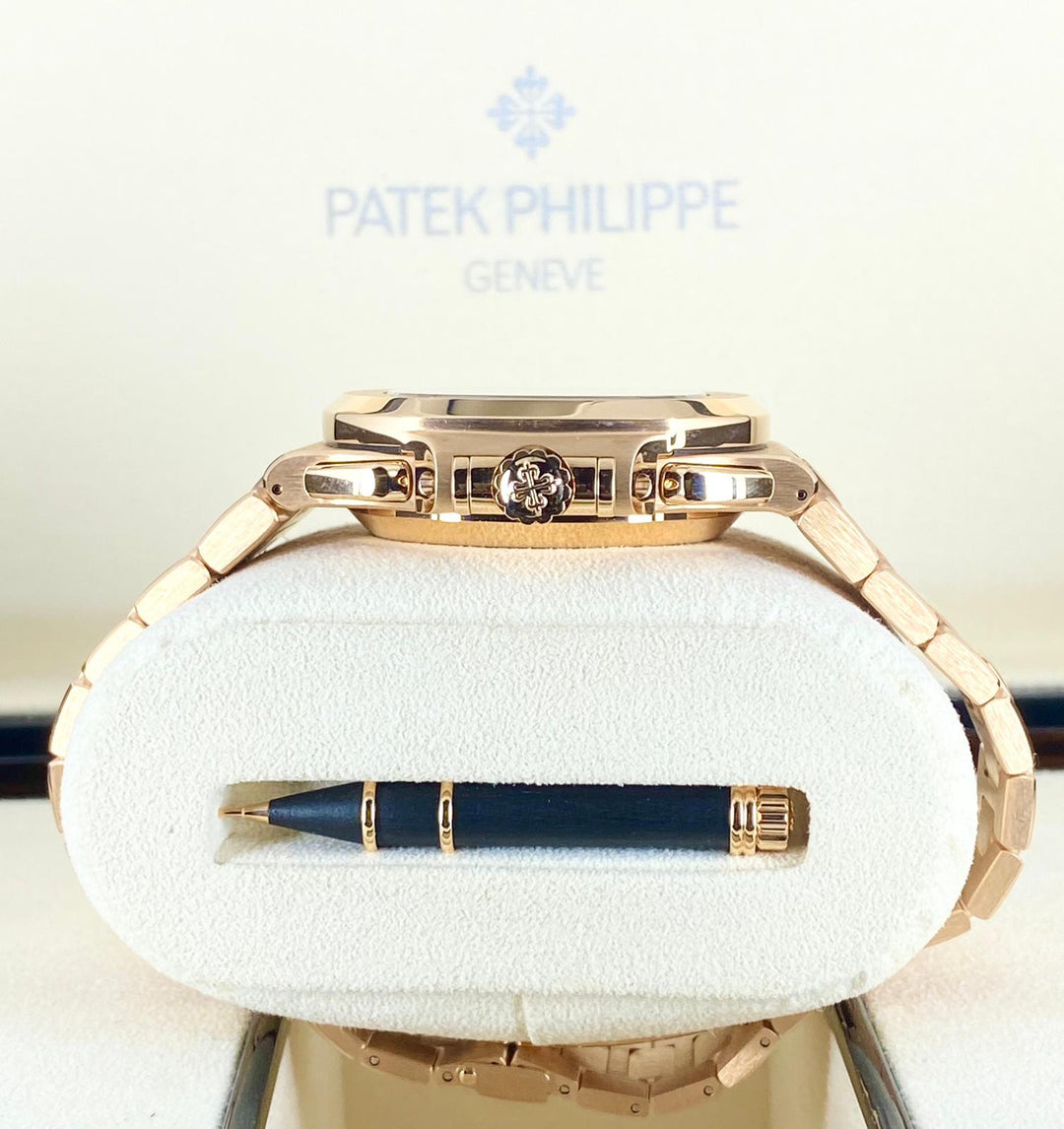 Patek Philippe Nautilus, Rose Gold, Chronograph, Full set