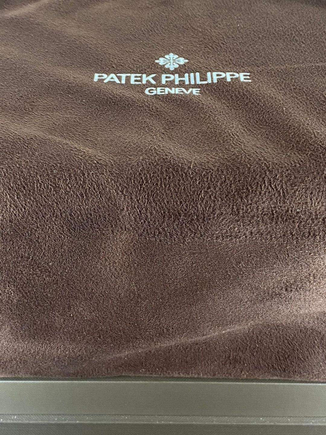 Patek Philippe Nautilus, Rose Gold, Chronograph, Full set
