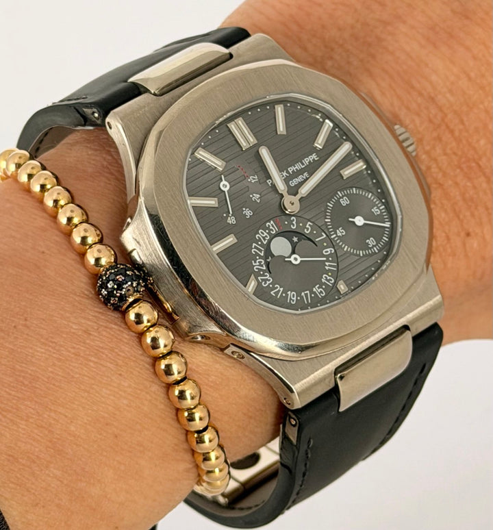 Patek Philippe Nautilus 2009 Very good Condition Box and Papers