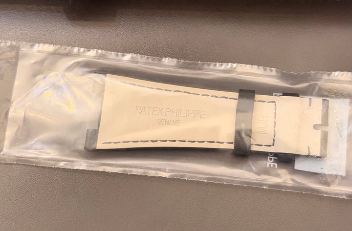 Patek Philippe Nautilus 2009 Very good Condition Box and Papers