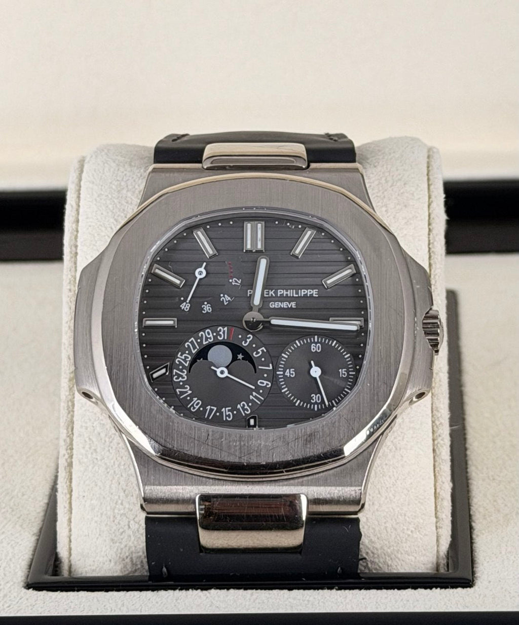 Patek Philippe Nautilus, 2009, sehr guter Zustand, Box und Papiere