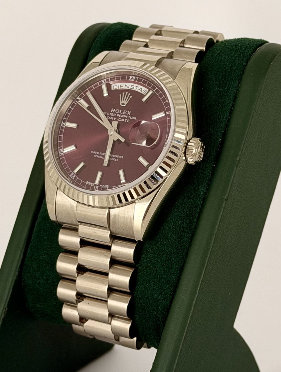 Rolex Day-Date 36 Cherry Dial Full Set Like New No Stretch Vienna Set