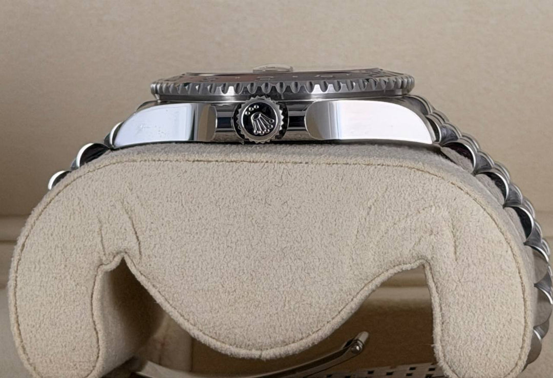 Rolex GMT-Master II Pepsi 2023 Like New Full Set