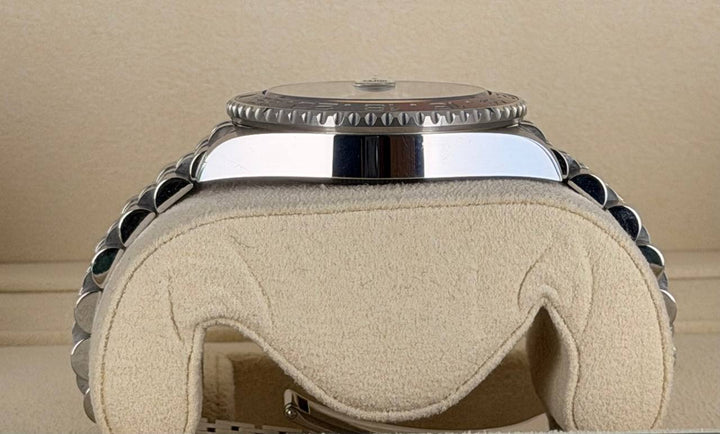 Rolex GMT-Master II Pepsi 2023 Like New Full Set