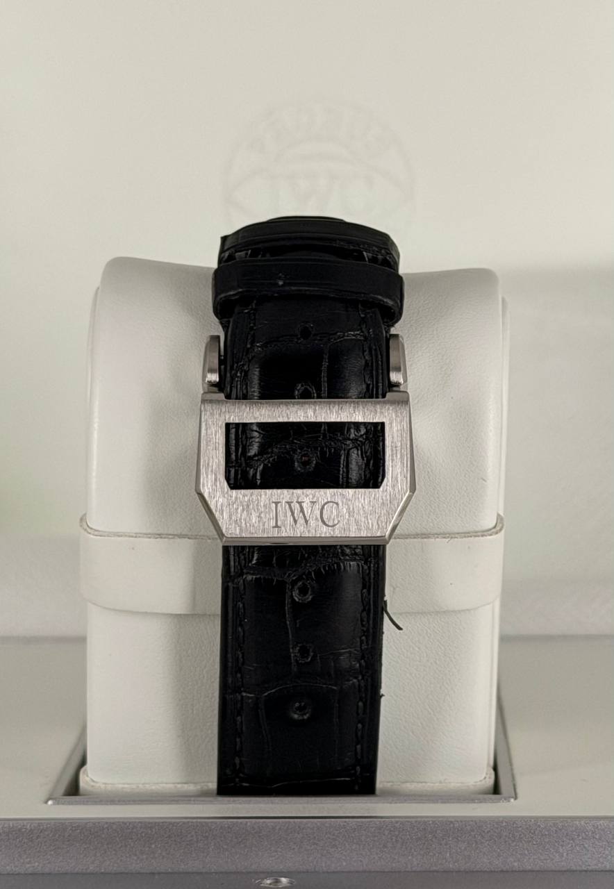 IWC Portuguese Automatic iw5001 Box and Papers Like New