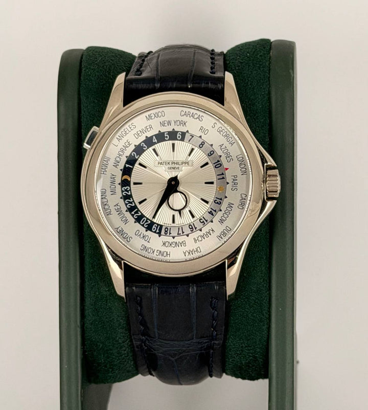 Patek Philippe World Time 5130G 2012 :ike New 18k White Gold Box and Papers