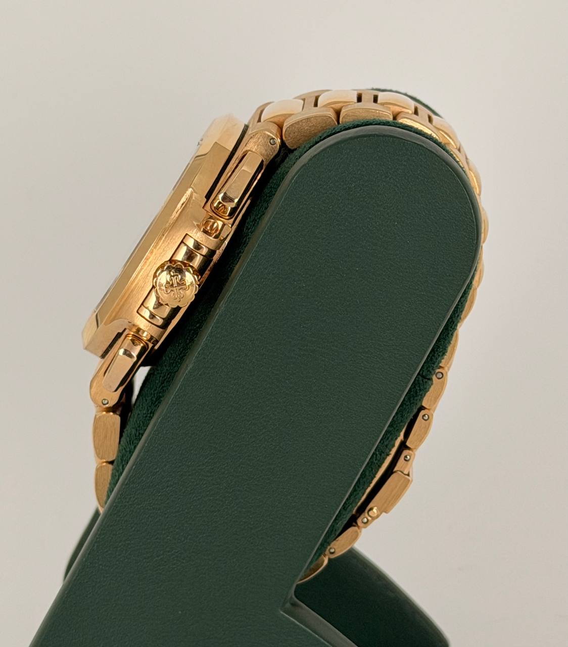 Patek Philippe Nautilus, Komplettset, wie neu, 2017
