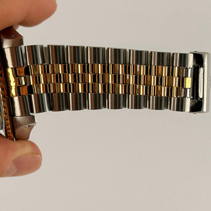 Rolex GMT-Master Zombie Full Set Mint Condition NO STRETCH! Collectors Item