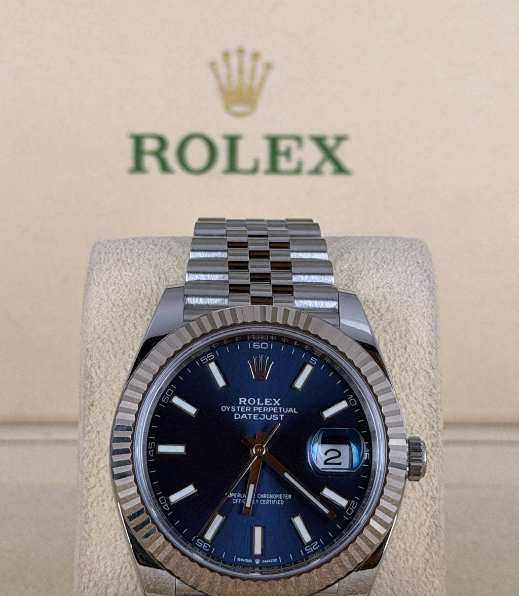 Rolex Datejust 41 blaues Zifferblatt mit Stabindizes, 2020, neue Karte, neuwertiger Zustand, Jubilee-Armband, Weißgold-Lünette