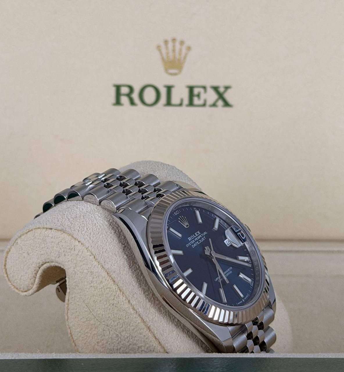 Rolex Datejust 41 blaues Zifferblatt mit Stabindizes, 2020, neue Karte, neuwertiger Zustand, Jubilee-Armband, Weißgold-Lünette