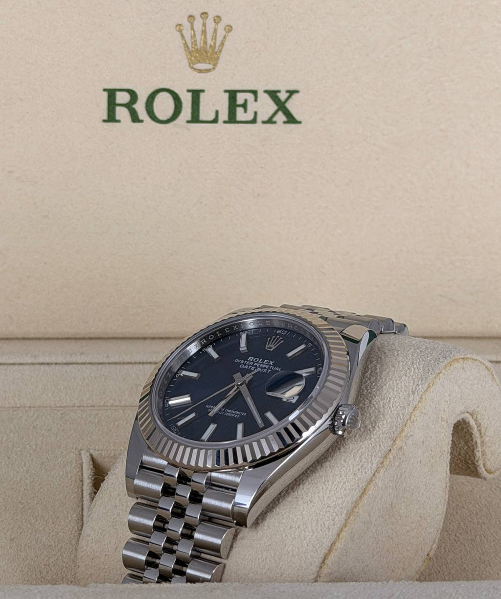 Rolex Datejust 41 blaues Zifferblatt mit Stabindizes, 2020, neue Karte, neuwertiger Zustand, Jubilee-Armband, Weißgold-Lünette