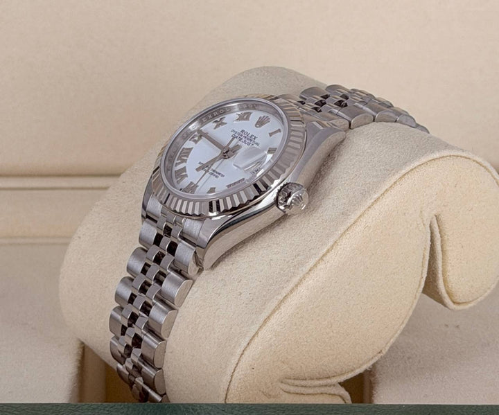 Rolex Lady-Datejust 2025 New Full Set Never worn