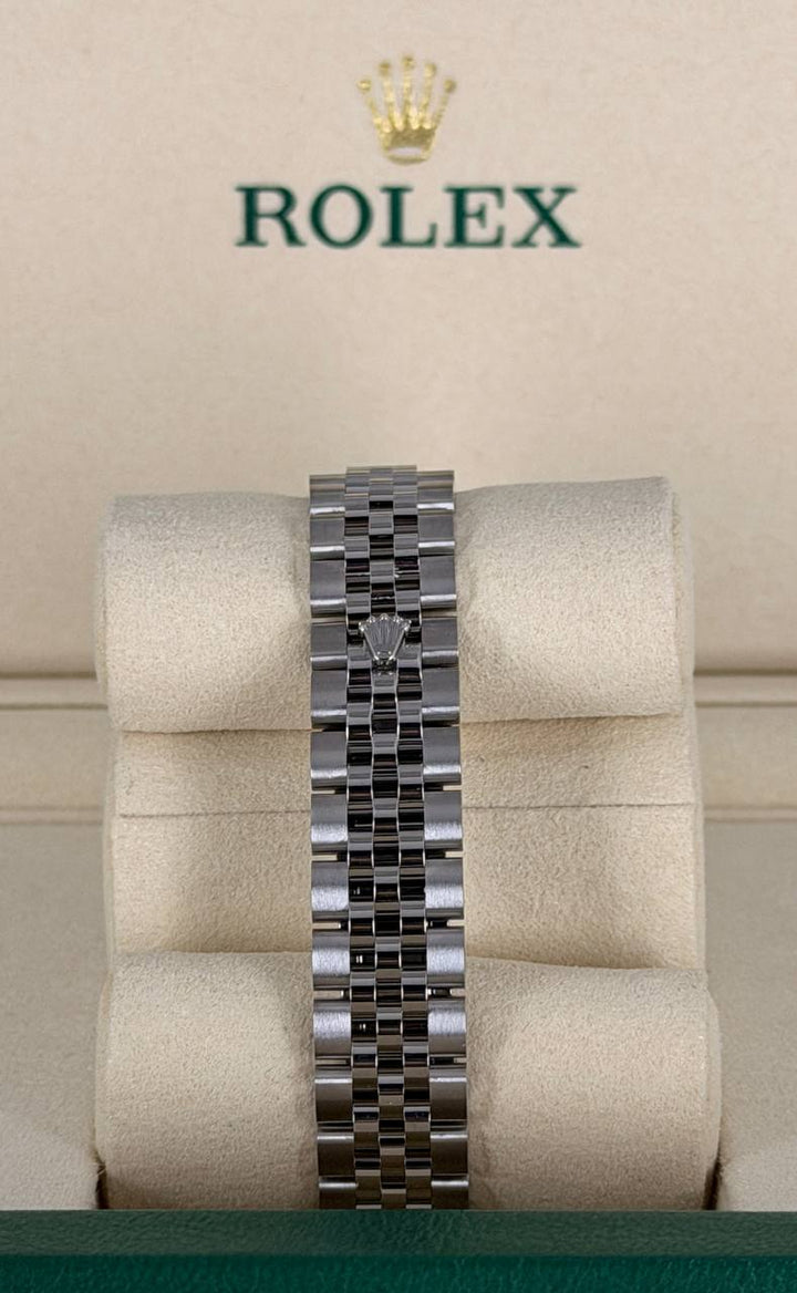 Rolex Lady-Datejust 2025 New Full Set Never worn
