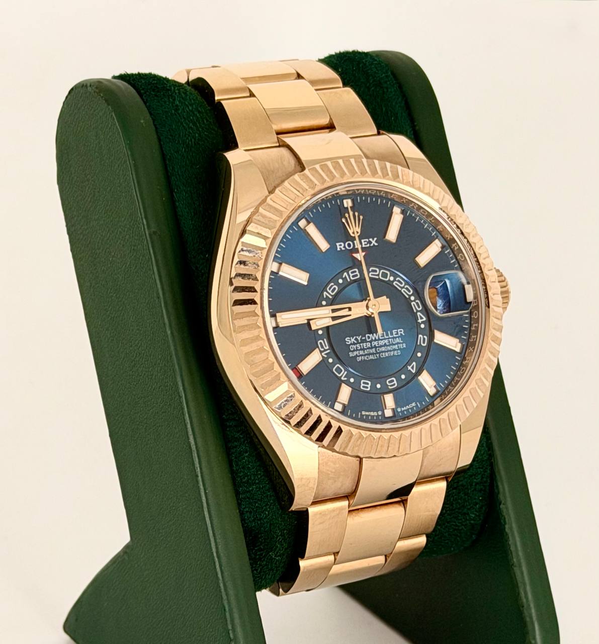 Rolex Sky-Dweller, Full Set, 2023, blaues Zifferblatt, neuwertiger Zustand