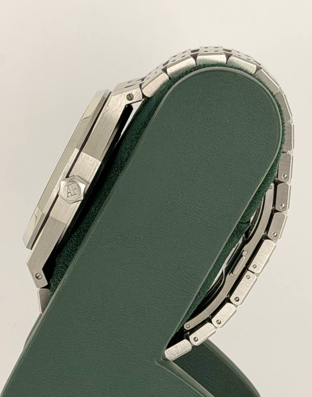 Audemars Piguet Royal Oak Selfwinding With Archive Papers mint