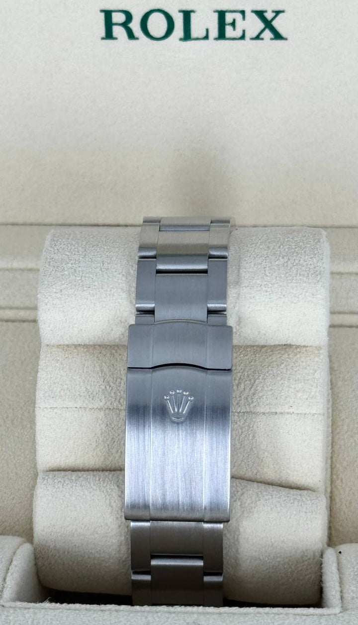 Rolex Oyster Perpetual 36 with box and papers
