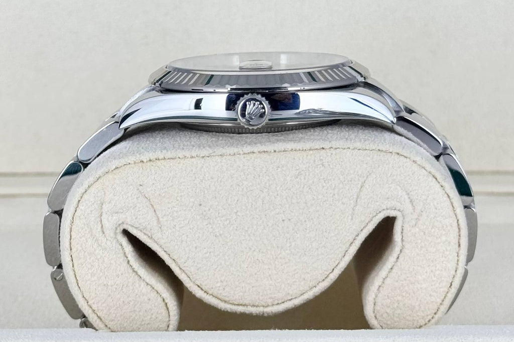 Rolex Datejust II mit Box und Papieren 2020, sehr guter Zustand