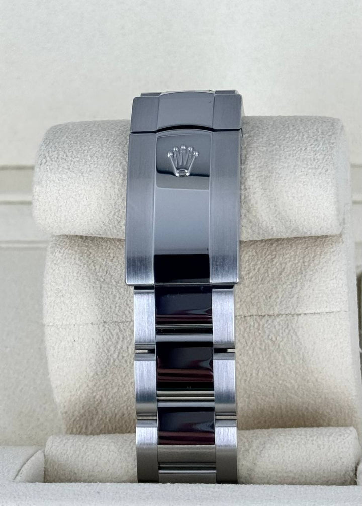 Rolex Datejust II with box and papers 2020 very good condition